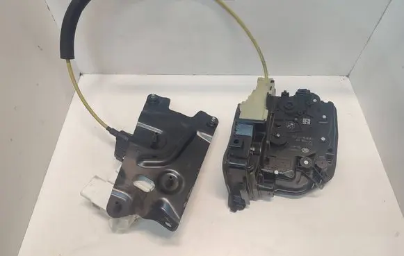 BMW 8 G16 Front door lock (next to the handle) 51215A36EC3 51217450419