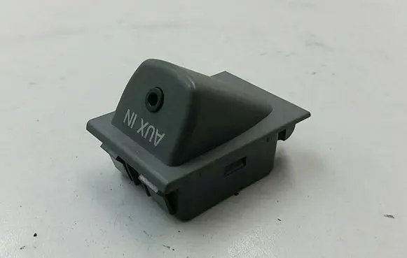 Ford Ranger AUX in-socket connector