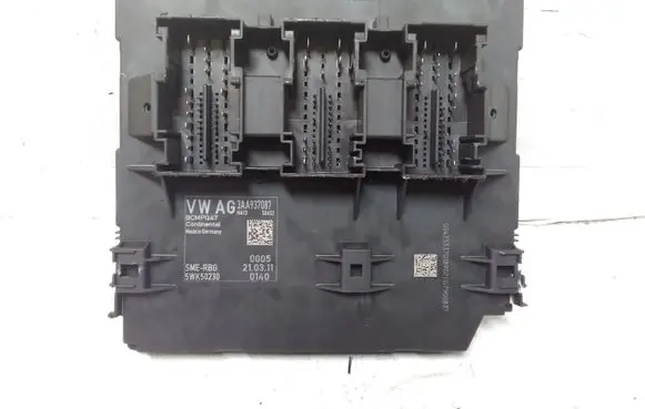 Volkswagen PASSAT B7 Comfort/convenience module 3AA937087 5WK50230