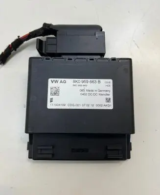 Audi A5 8T 8F Voltage converter/converter module 8K0959663B 8K0959663