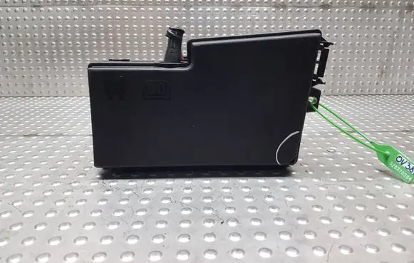 Ford Focus Fuse box set S26370384 3M5T14A142AB