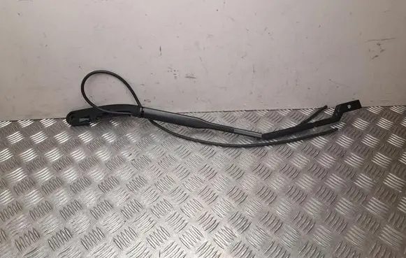 Volvo XC60 Front wiper blade arm 31416847