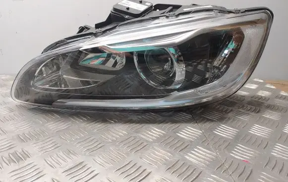 Volvo V60 Headlight/headlamp 31420261