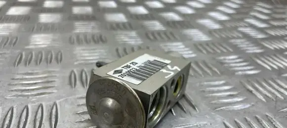 Air conditioning (A/C) expansion valve