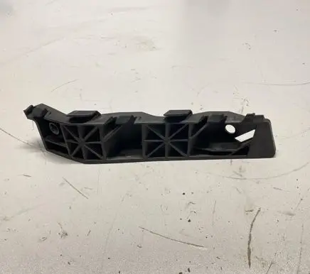 KIA Sportage Front bumper mounting bracket 86516-F1000