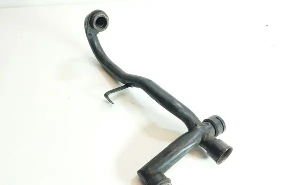 Audi A6 S6 C5 4B Engine coolant pipe/hose 059121083A