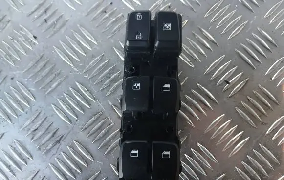 Hyundai Kona I Quarter vent window switch 3K5491-1200