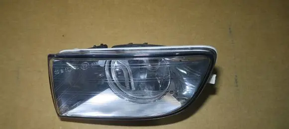 Skoda Octavia Mk2 (1Z) Front fog light 1Z0941699A 1Z0941701A