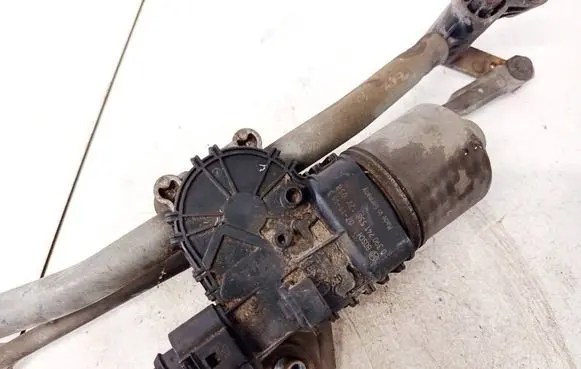 Opel Astra H Wiper motor 0390241538
