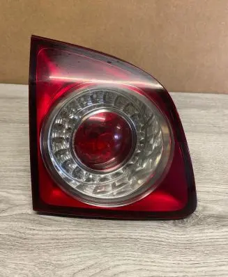 Volkswagen Golf Plus Tailgate rear/tail lights 5M0945093J 89033601