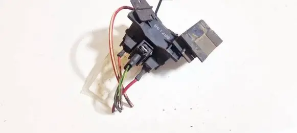 Volvo S70 V70 V70 XC Glow plug pre-heat relay 9162929 899064000
