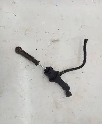 Dacia Dokker Clutch master cylinder 306104118R