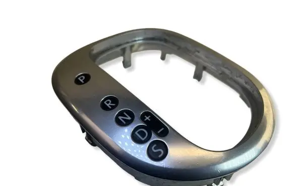 Volkswagen Touran I Gear shifter surround trim plastic 1005420