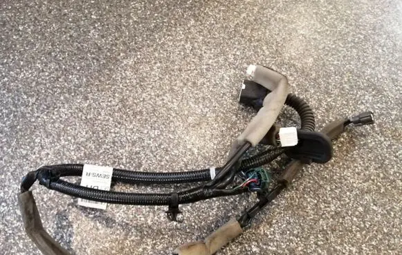 Nissan Leaf I (ZE0) Rear door wiring loom 241263NL0B