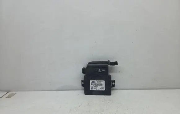 Audi A4 S4 B8 8K Hand brake control module 8K0907801H