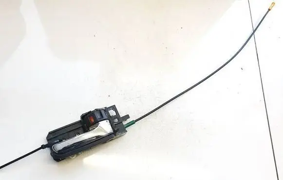 Rear door interior handle