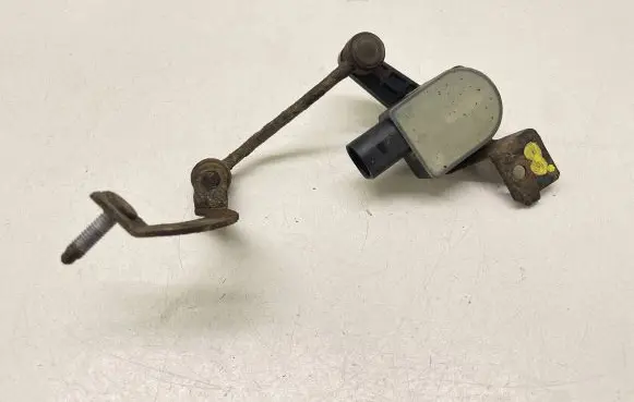 Volkswagen PASSAT B6 Headlight/headlamp level sensor 1T0907503
