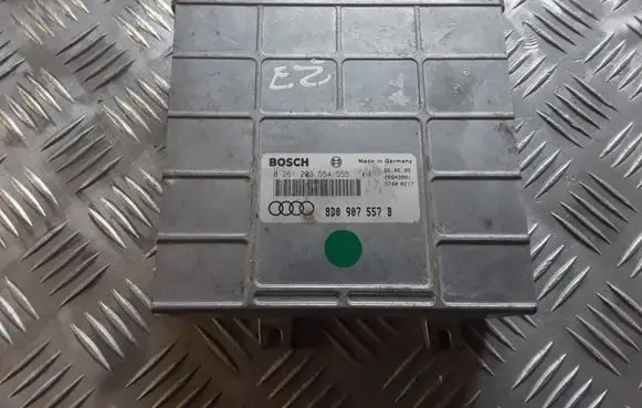 Audi A4 S4 B5 8D Engine control unit/module 8D0907557B 0261203554555