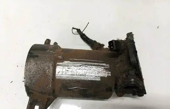 BMW 5 E39 Oil filter cover 