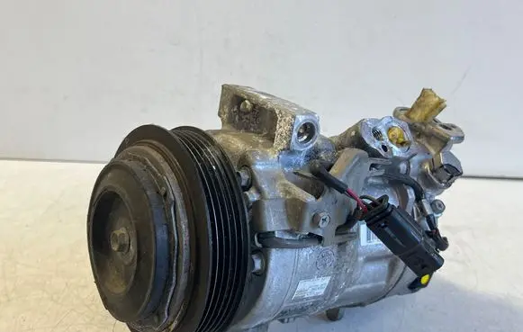 Mercedes-Benz GLB X247 Air conditioning (A/C) compressor (pump) A0008304202