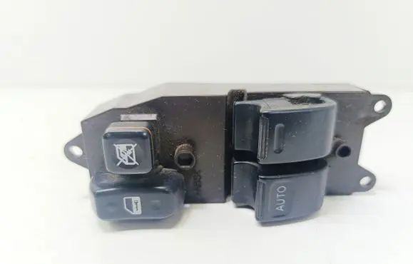Toyota Yaris Electric window control switch