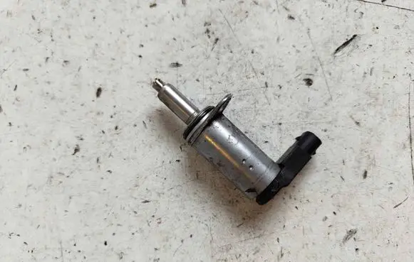 Audi Q5 SQ5 Camshaft vanos timing valve 06H103697C