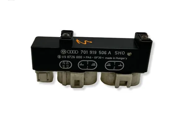 Volkswagen Transporter - Caravelle T4 Coolant fan relay 701919506A