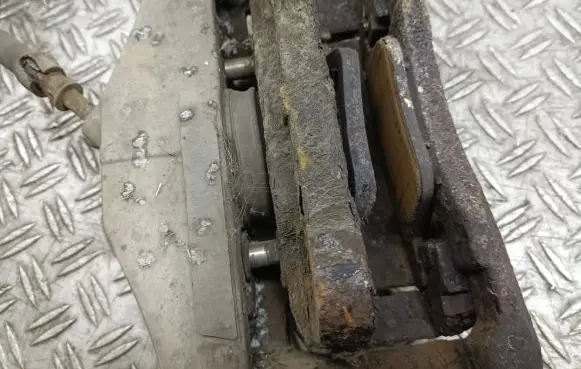 Rear brake caliper