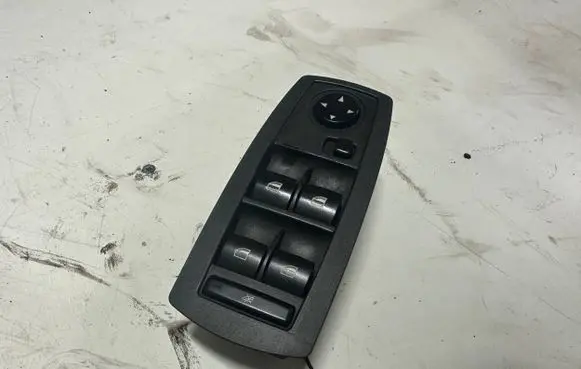 BMW X3 E83 Electric window control switch 3414352