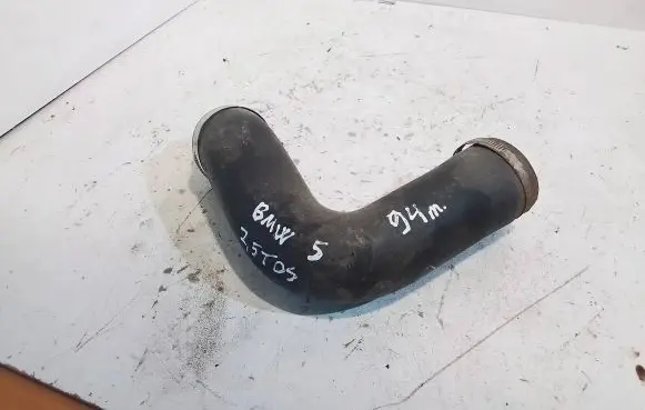 BMW 5 E34 Intercooler hose/pipe 116122452842