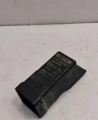 Glow plug pre-heat relay