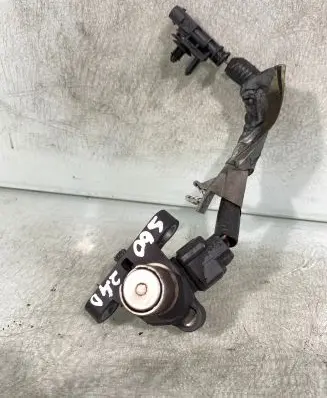 Volvo S60 Crankshaft speed sensor 30637803