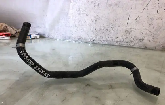 Nissan Qashqai J12 Engine coolant pipe/hose 05062111