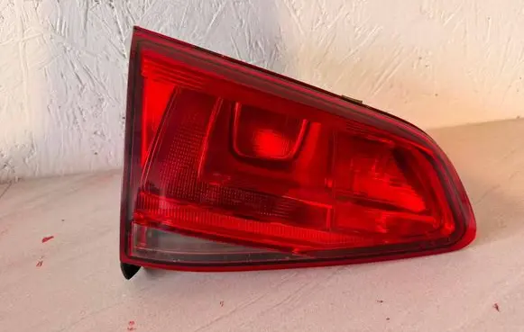 Volkswagen Golf VII Tailgate rear/tail lights 5G0945093M