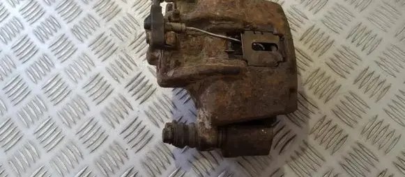 Mercedes-Benz Vito Viano W638 Front brake caliper