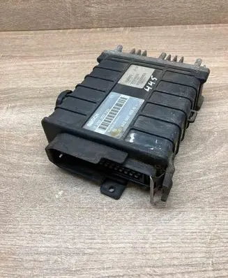 Volkswagen PASSAT B3 Engine control unit/module ECU 443907403G 0280000739