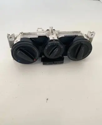 Volkswagen Golf IV Climate control unit 1J0820045F
