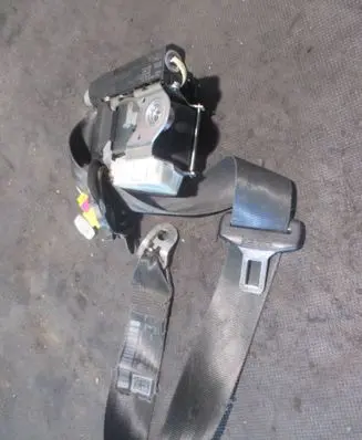 Volkswagen PASSAT B6 Front seatbelt 3C1857705F YD419046089 34052237