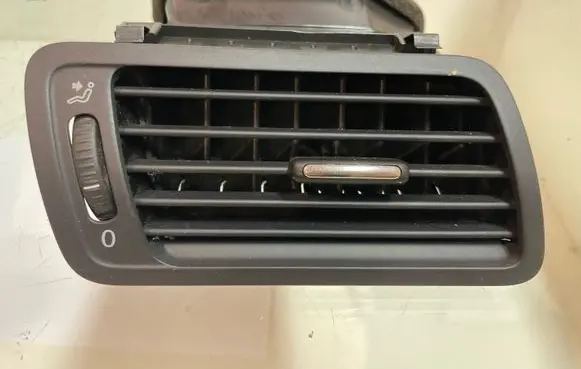 Volkswagen PASSAT B6 Dashboard side air vent grill/cover trim 3C1819702E