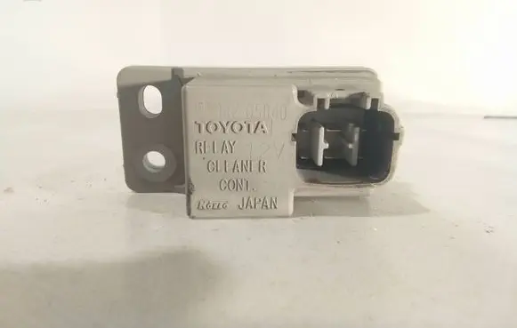 Toyota Avensis T250 Light washer relay 8594205040
