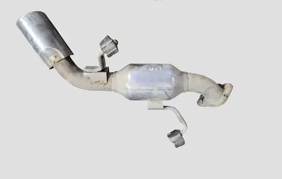 Mazda CX-7 Rear muffler/silencer tail pipe R2P7 MAZDAR2P7