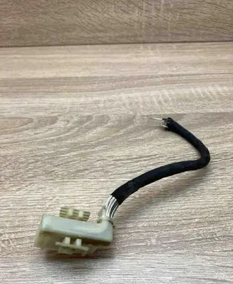 Volkswagen Transporter - Caravelle T4 Plug wire 357972530A