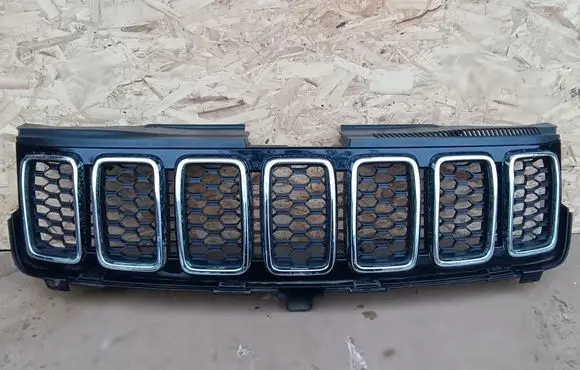 Jeep Grand Cherokee Front grill 68258419AB
