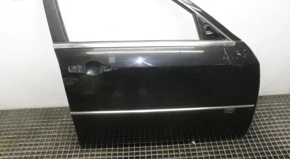 Chrysler 300 - 300C Front door