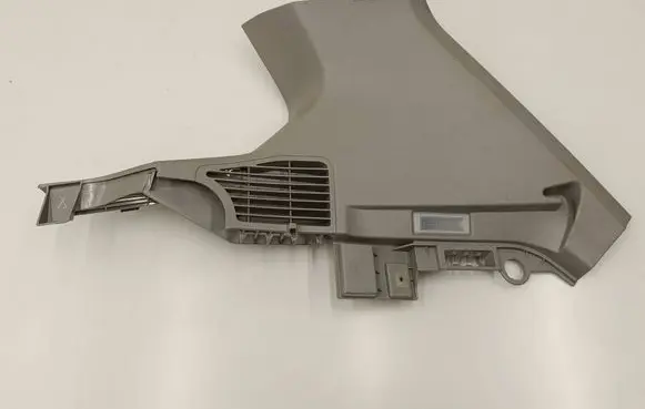 (D)pillar trim (top)