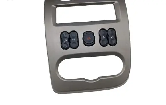 Dacia Sandero Hazard light switch 8200739438 602227