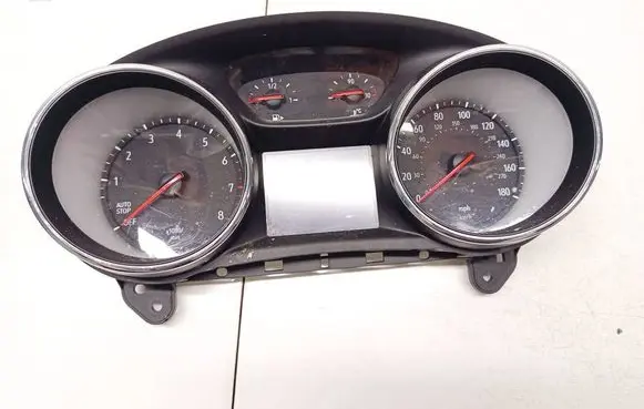 Opel Insignia B Speedometer (instrument cluster) 39149482 60077589