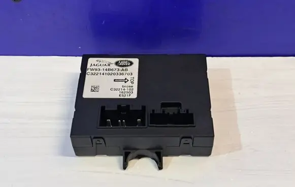 Jaguar XJ X351 Tailgate/trunk control unit/module FW9314B673AB