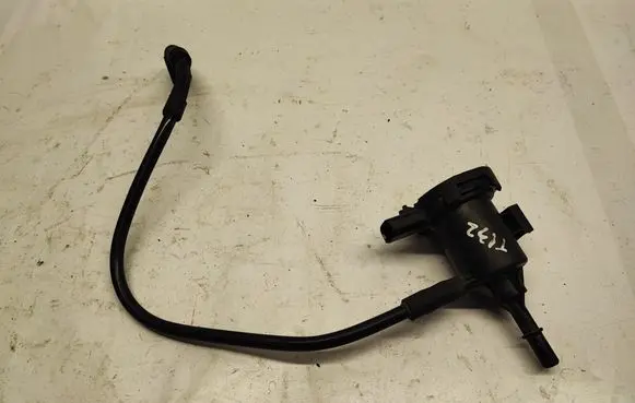 Dodge Challenger Engine mount vacuum valve 04891738AB