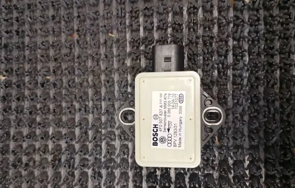 Audi A6 S6 C6 4F ESP acceleration yaw rate sensor 4F0907637A